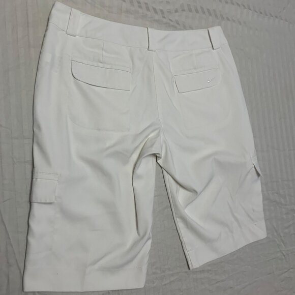 ❄️ NIKE GOLF DRI FIT WOMENS SHORTS SIZE 8  ❄️ - Picture 3 of 3